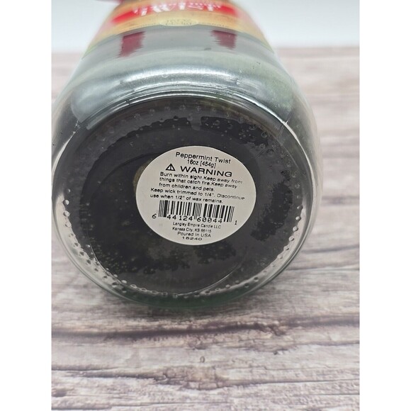 Tuscany Candle "Peppermint Twist" Layered Jar Candle 16oz NEW - Picture 6 of 10